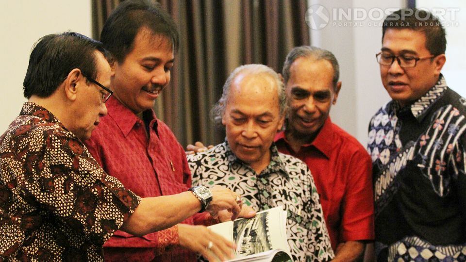 Hengky Timisela tekankan pentingnya Pendidikan. Copyright: &copy; Herry Ibrahim/indosport
